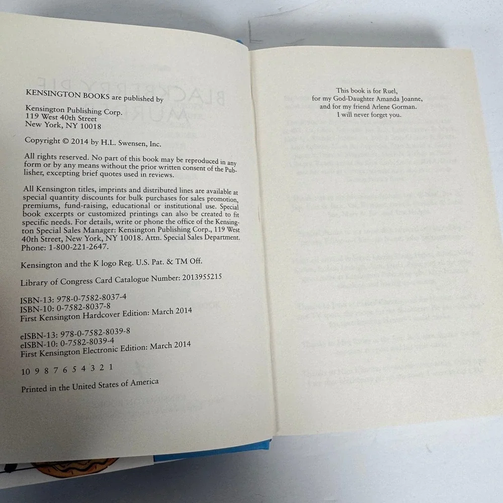Blackberry Pie Murder‎ Joanne Fluke 2014 First Edition Hardcover Mystery Recipes